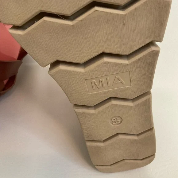 MIA Lauri Sandals - Picture 10 of 16